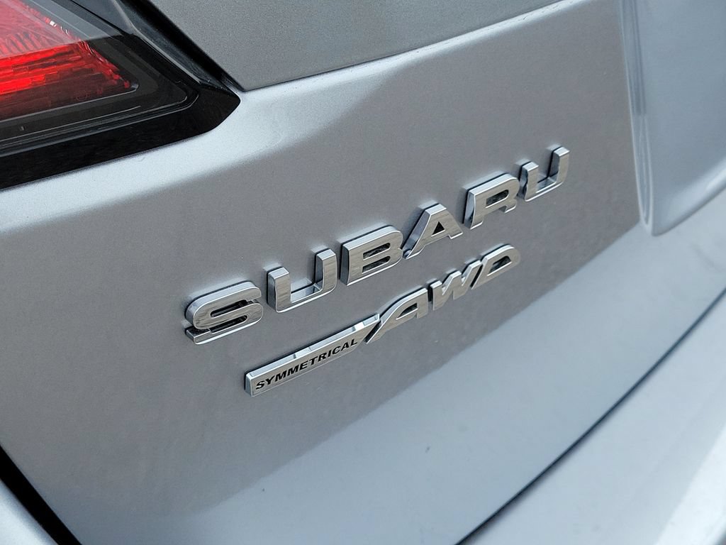Certified 2025 Subaru Outback Premium AWD/4WD image 5