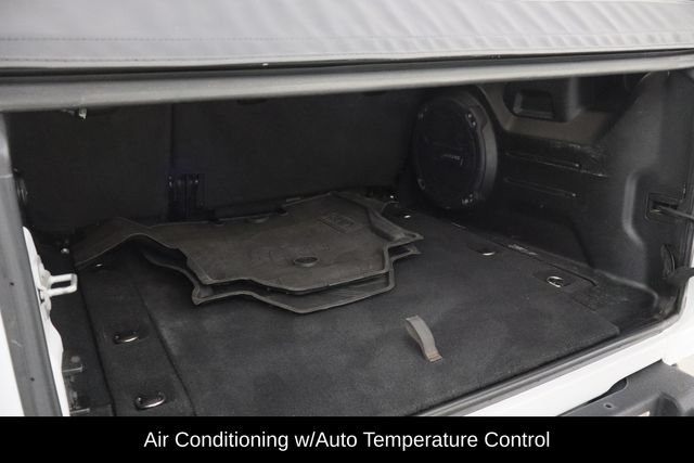 Used 2022 Jeep Wrangler Unlimited Sport AWD/4WD image 9