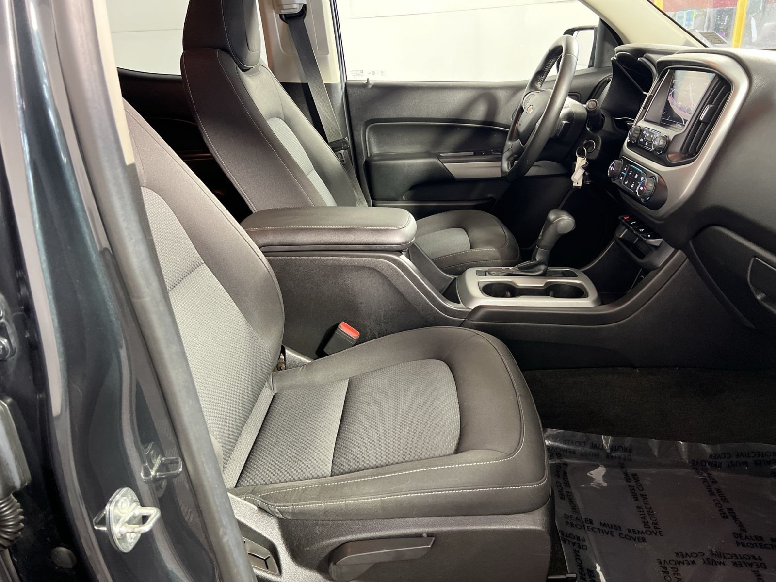 Used 2017 Chevrolet Colorado LT w/ LT Convenience Package AWD/4WD image 24