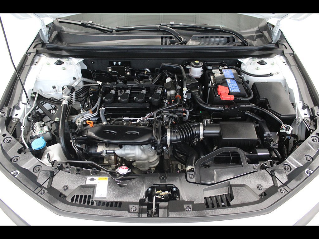 Certified 2025 Honda Accord LX image 32