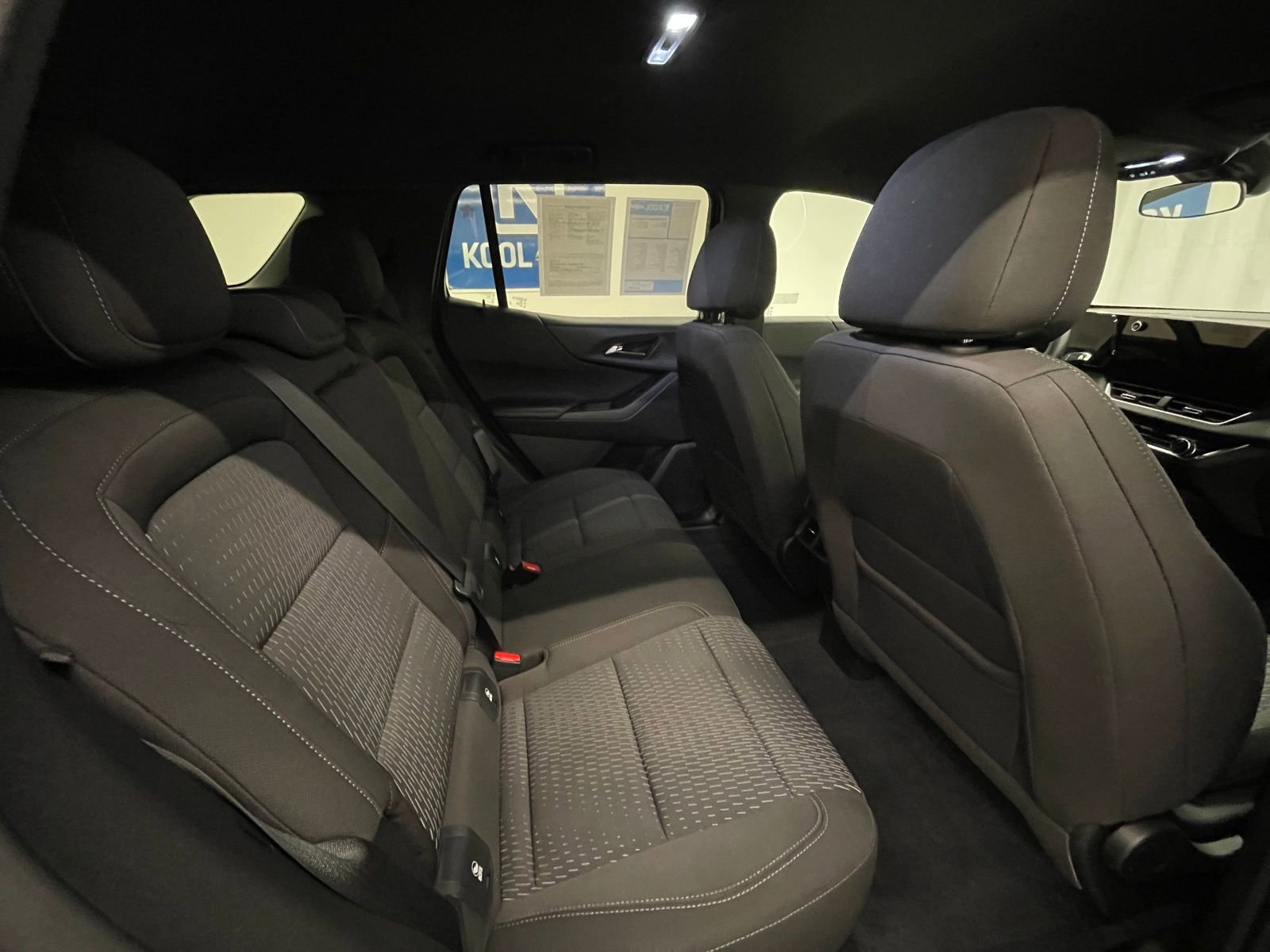 Used 2025 Chevrolet Equinox LT image 6