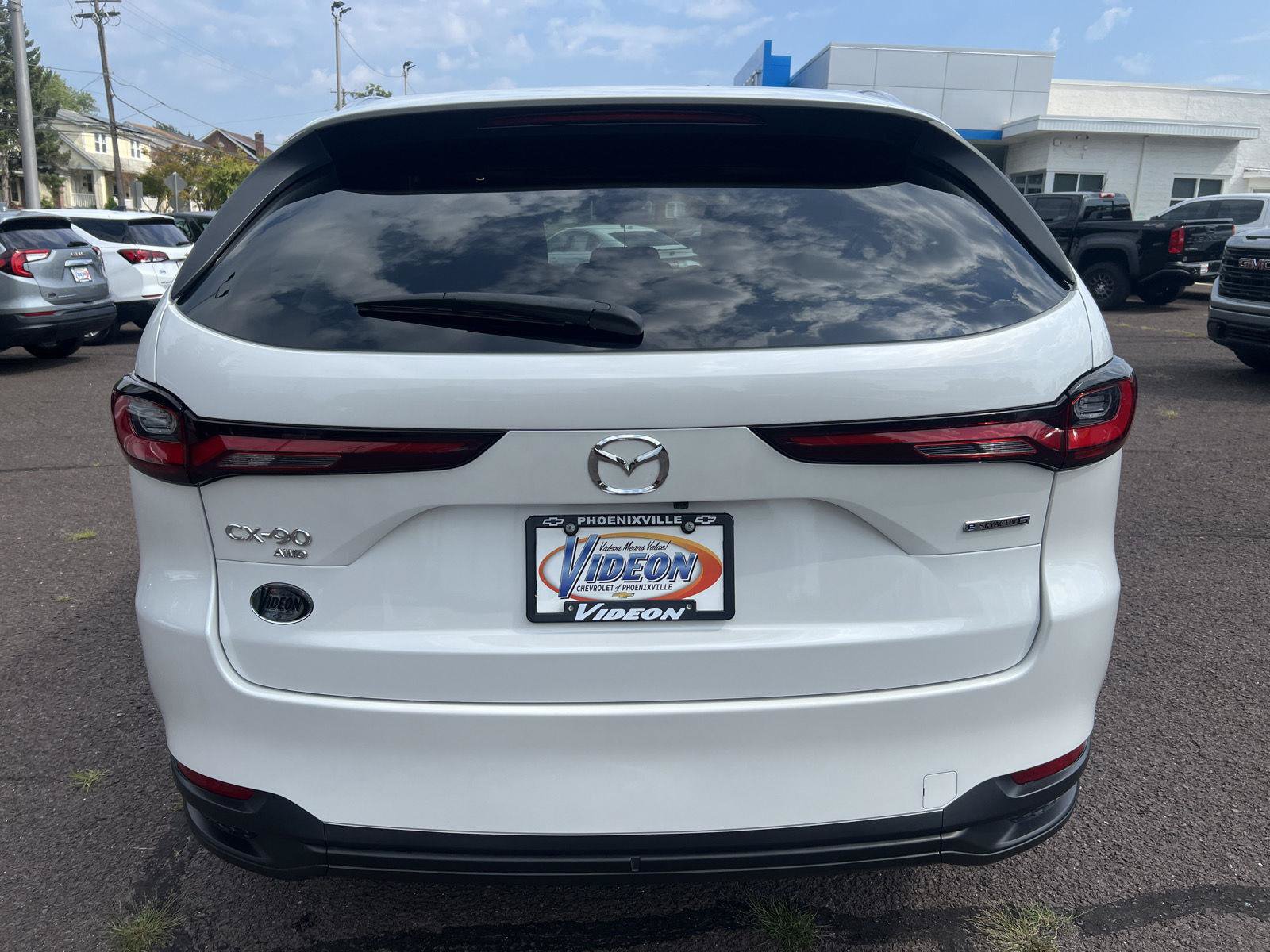 Used 2024 MAZDA CX-90 3.3 Turbo w/ Preferred Package AWD/4WD image 6