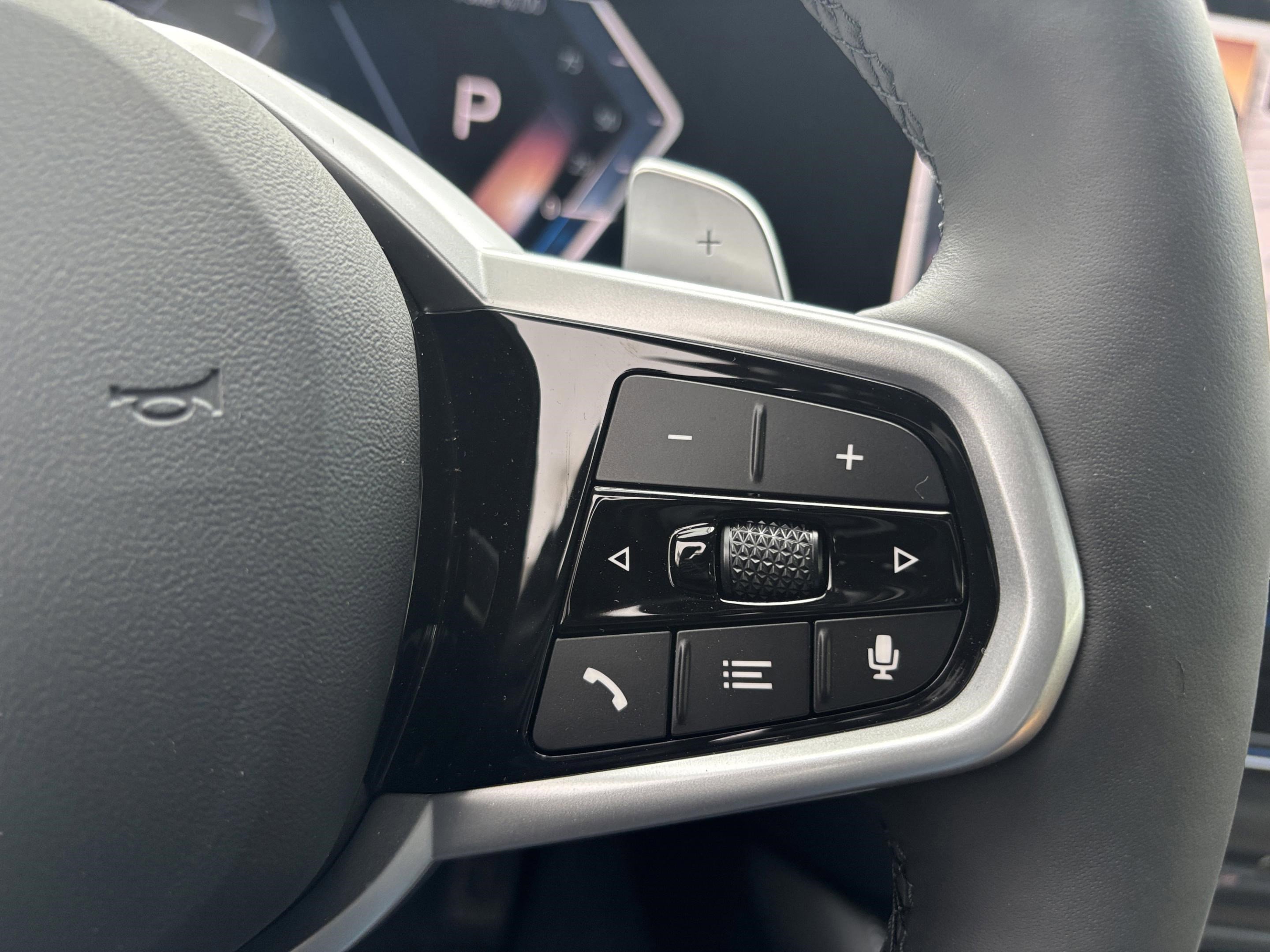 Used 2026 BMW 430i Coupe w/ M Sport Package image 11