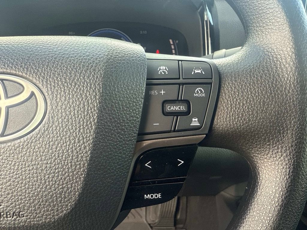 Used 2025 Toyota Camry LE image 26