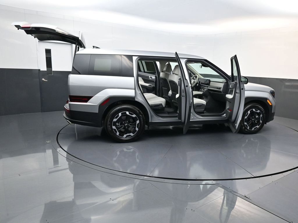 Certified 2025 Hyundai Santa Fe SE image 29