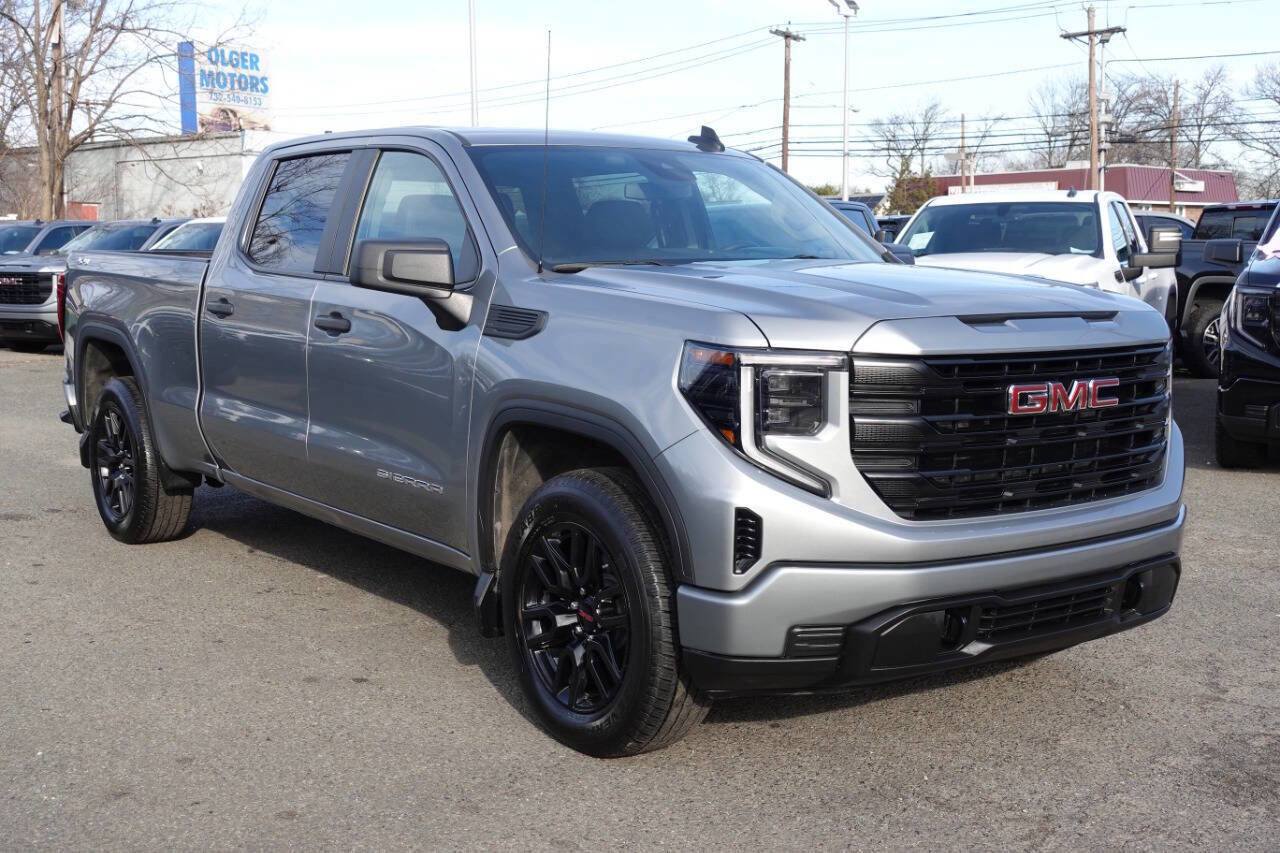 Used 2023 GMC Sierra 1500 Pro w/ Graphite Edition image 4