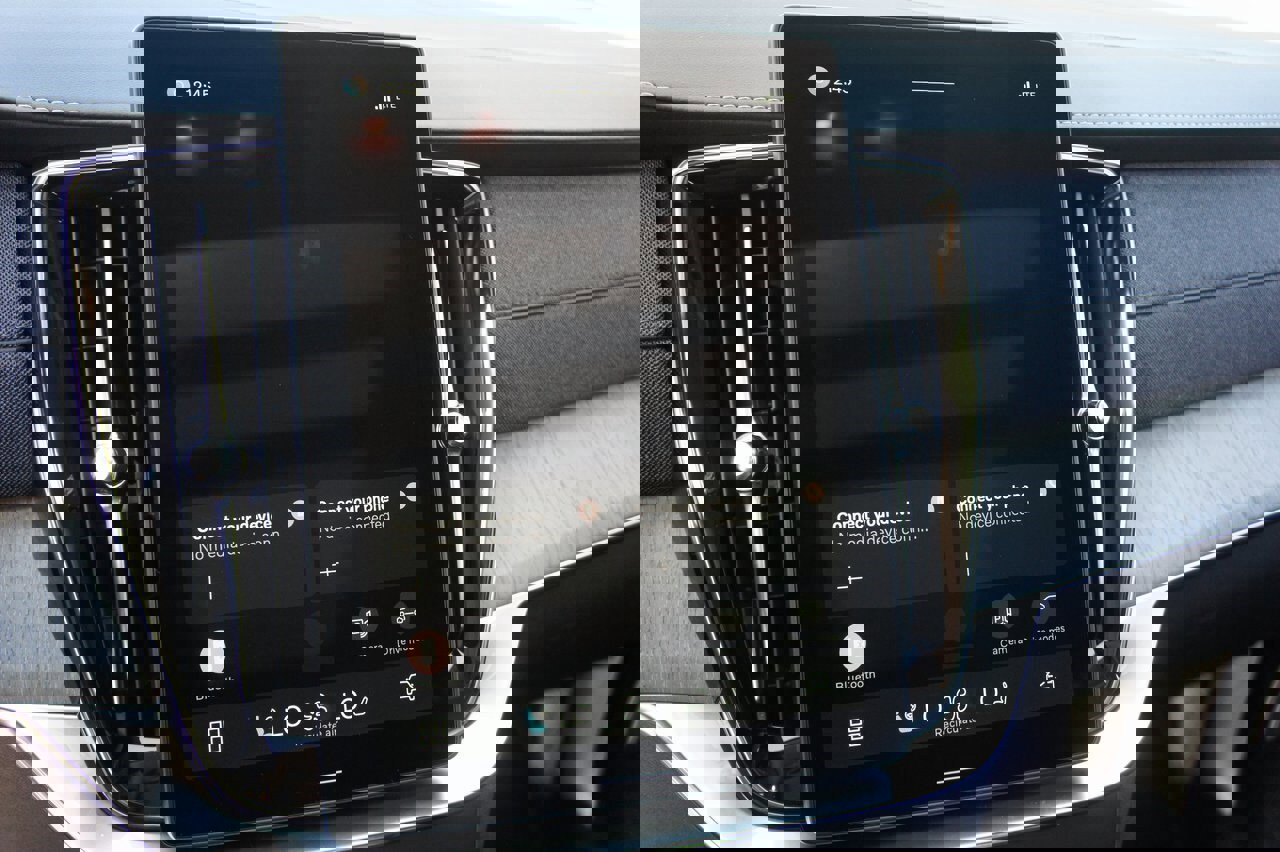 New 2026 Volvo XC90 B6 Ultra w/ Protection Package Premier image 14