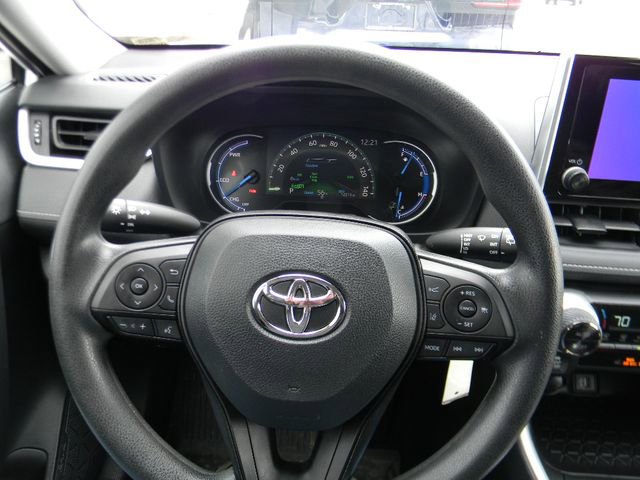 Used 2024 Toyota RAV4 LE AWD/4WD image 11