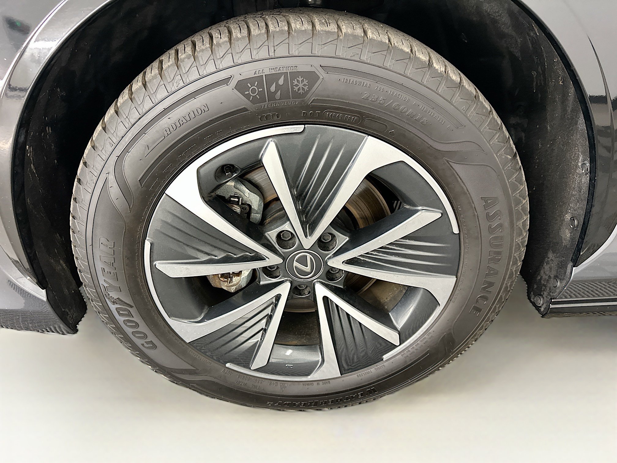 Used 2024 Lexus RZ 450e Premium w/ Technology Package AWD/4WD image 37