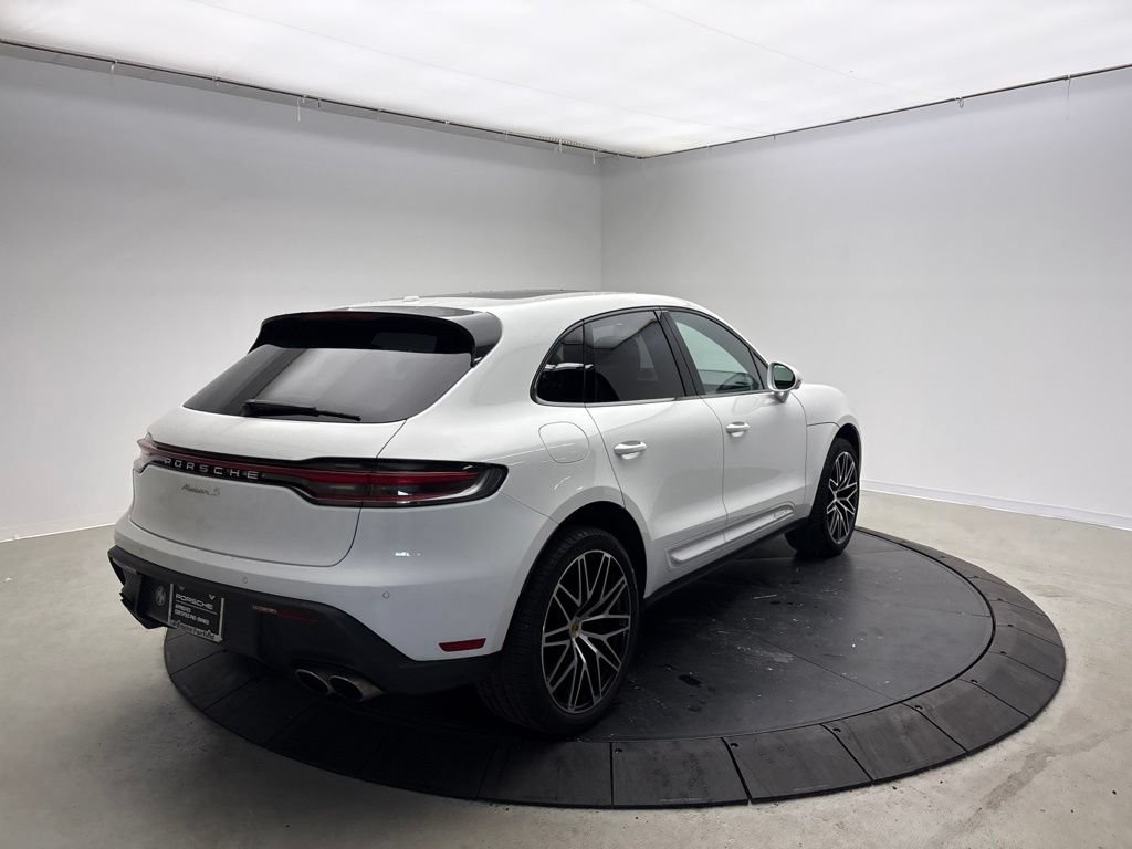 Certified 2023 Porsche Macan S AWD/4WD image 7