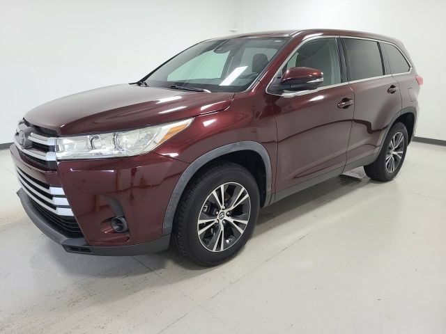 Certified 2019 Toyota Highlander LE FWD image 8