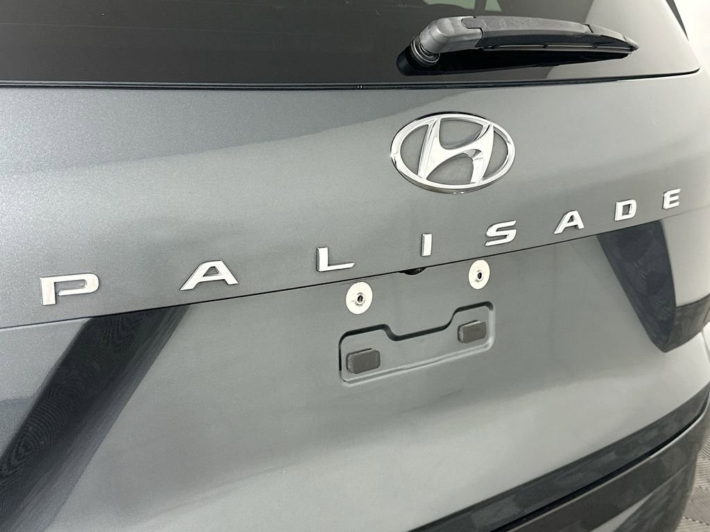 Used 2022 Hyundai Palisade Calligraphy w/ Winter Package image 29