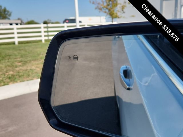 Used 2020 Chevrolet Traverse Premier image 36