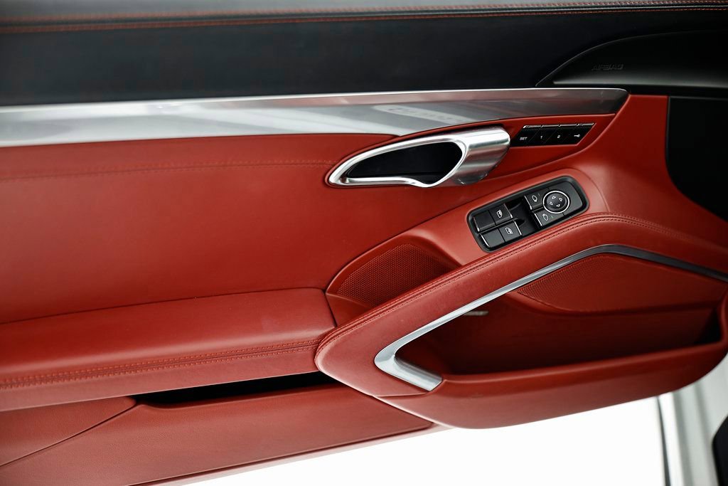 Certified 2015 Porsche 911 Targa 4S AWD/4WD image 19