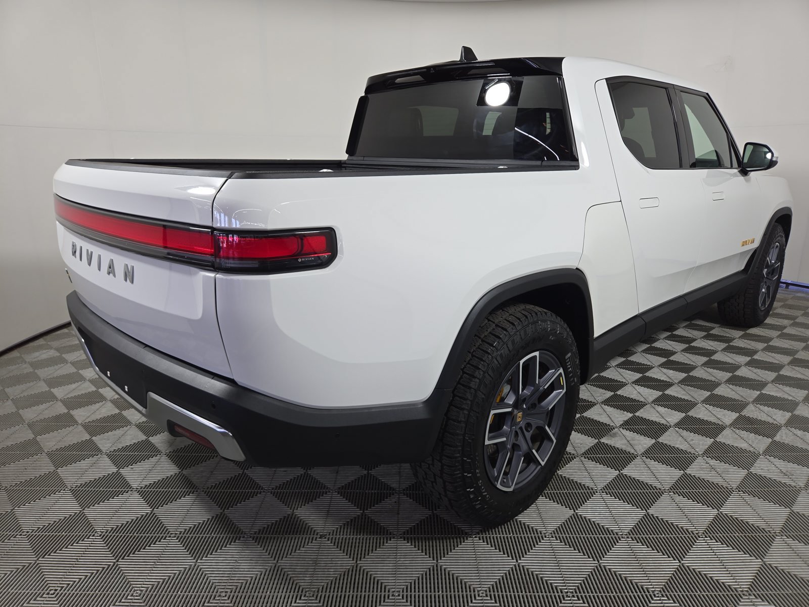 Used 2023 Rivian R1T Adventure Quad AWD/4WD image 5