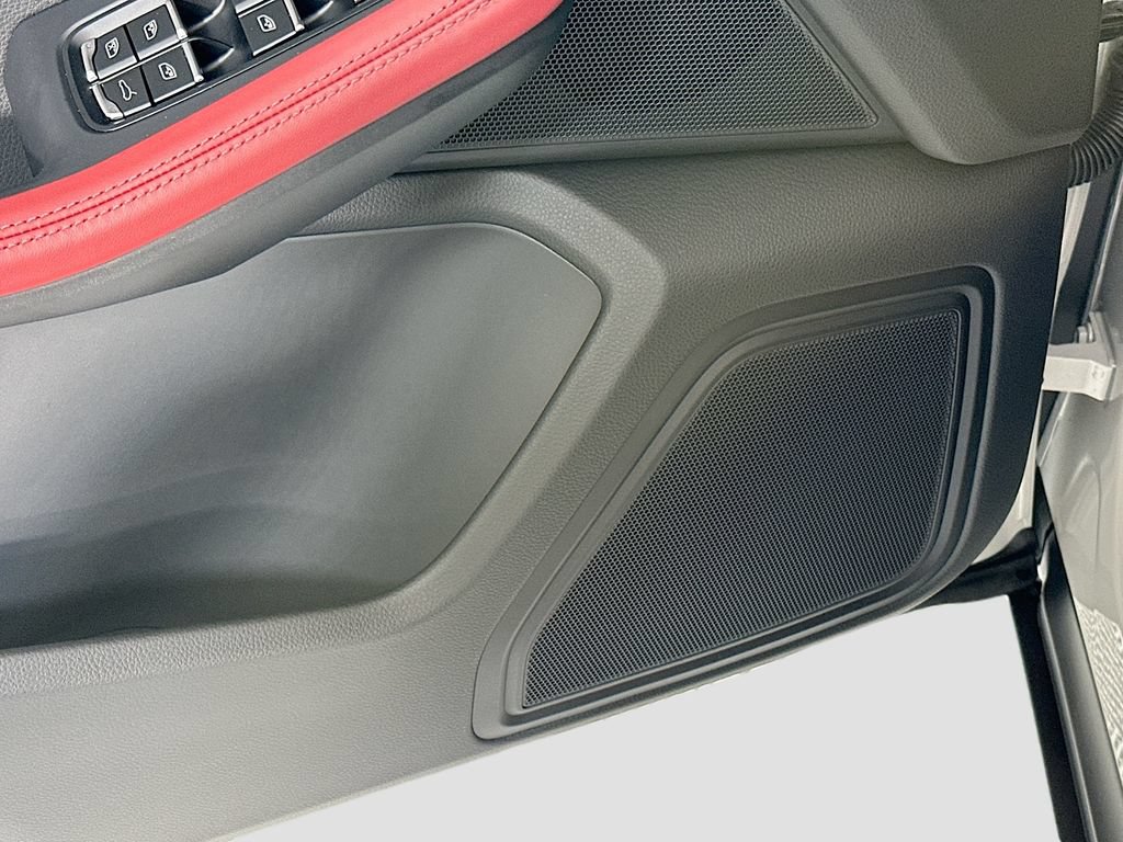 New 2026 Porsche Macan AWD/4WD image 21