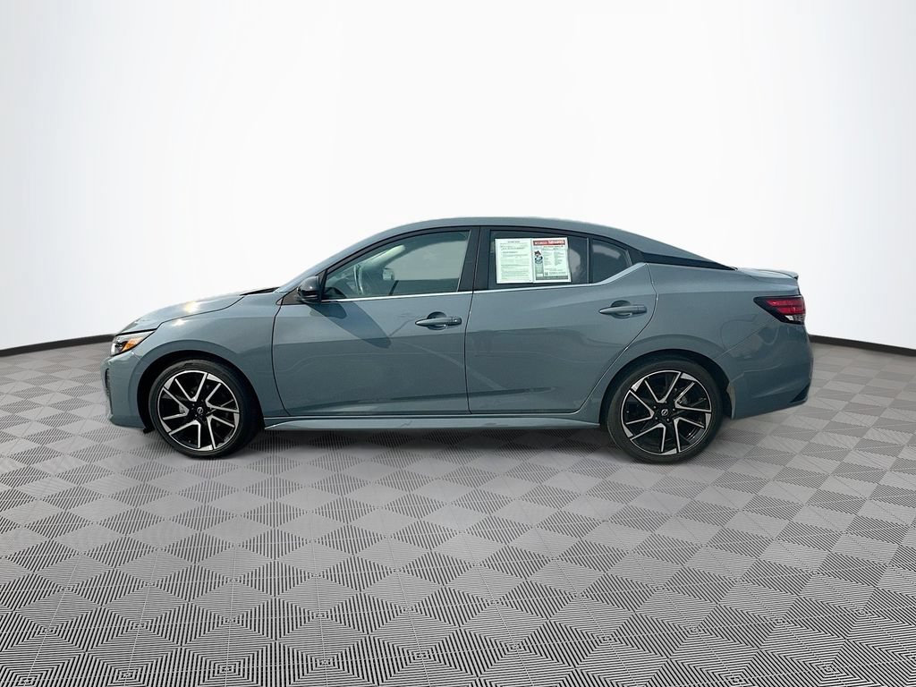 Used 2024 Nissan Sentra SR FWD image 6