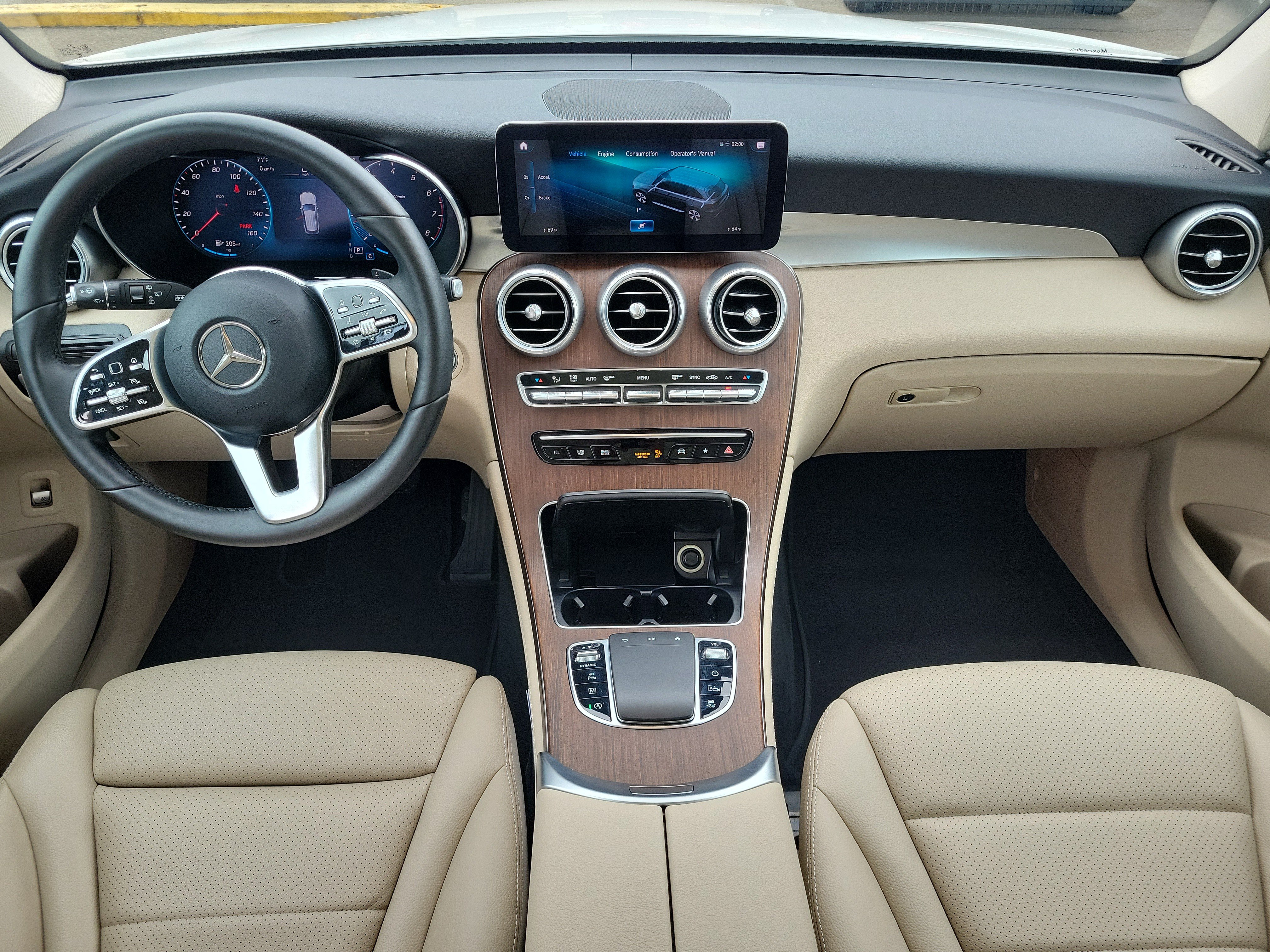 Used 2021 Mercedes-Benz GLC 300 4MATIC image 9