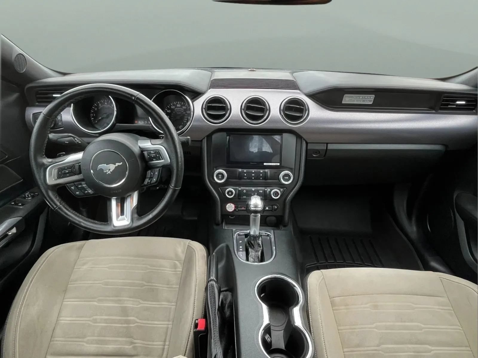 Used 2016 Ford Mustang Coupe RWD image 8