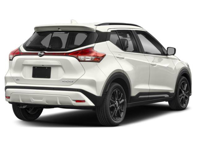 Used 2022 Nissan Kicks SR FWD image 2