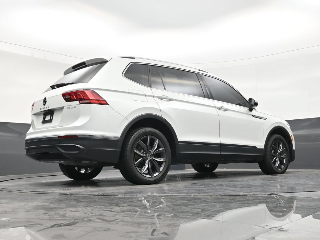 Used 2023 Volkswagen Tiguan SE FWD image 24