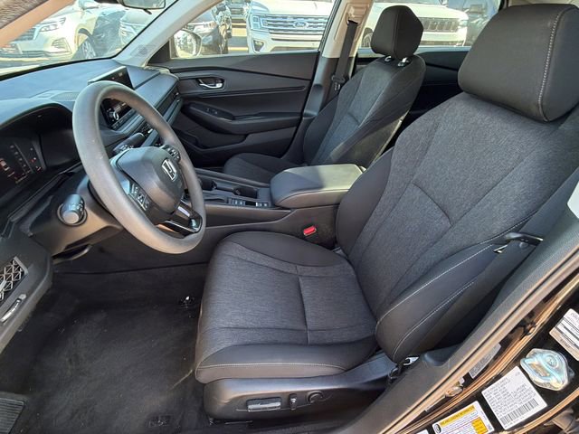Used 2025 Honda Accord SE image 19