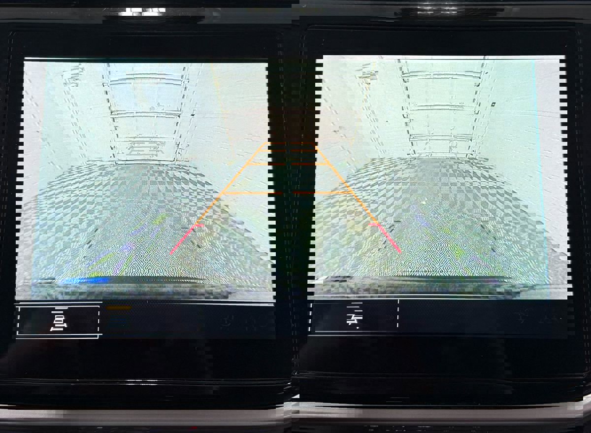 Used 2023 Chevrolet Bolt EUV LT image 22