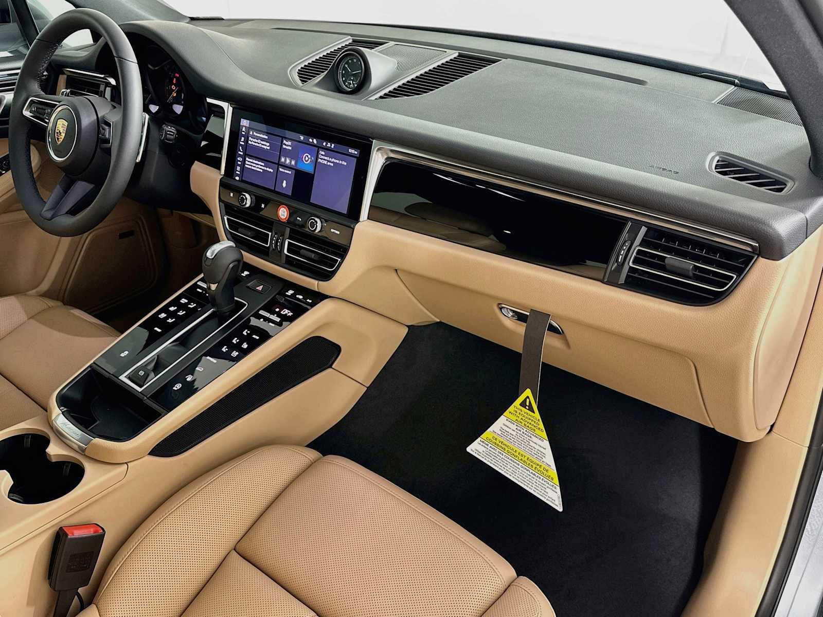 New 2026 Porsche Macan AWD/4WD image 30