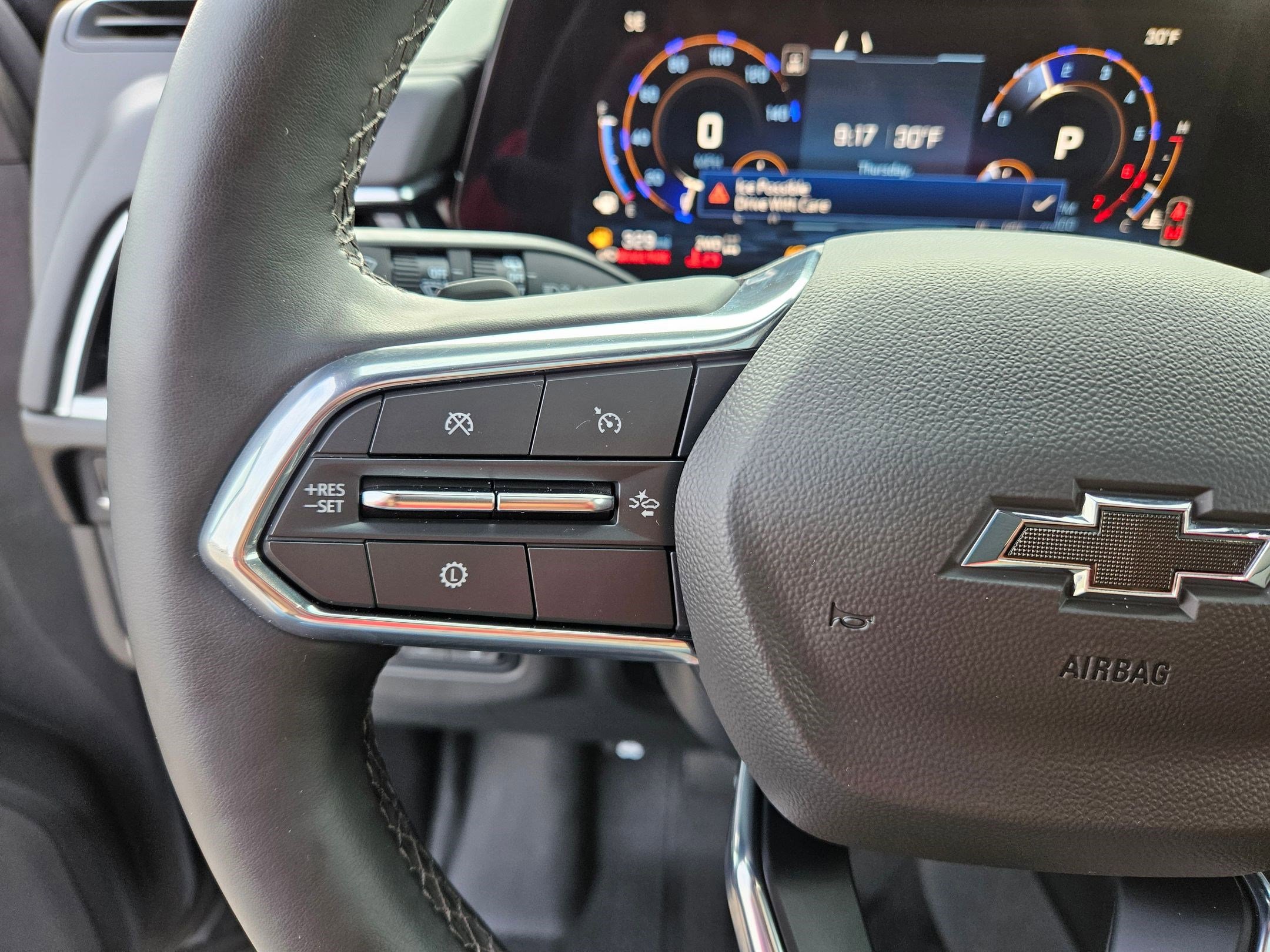 Used 2025 Chevrolet Tahoe Z71 w/ Z71 Off-Road Package image 18