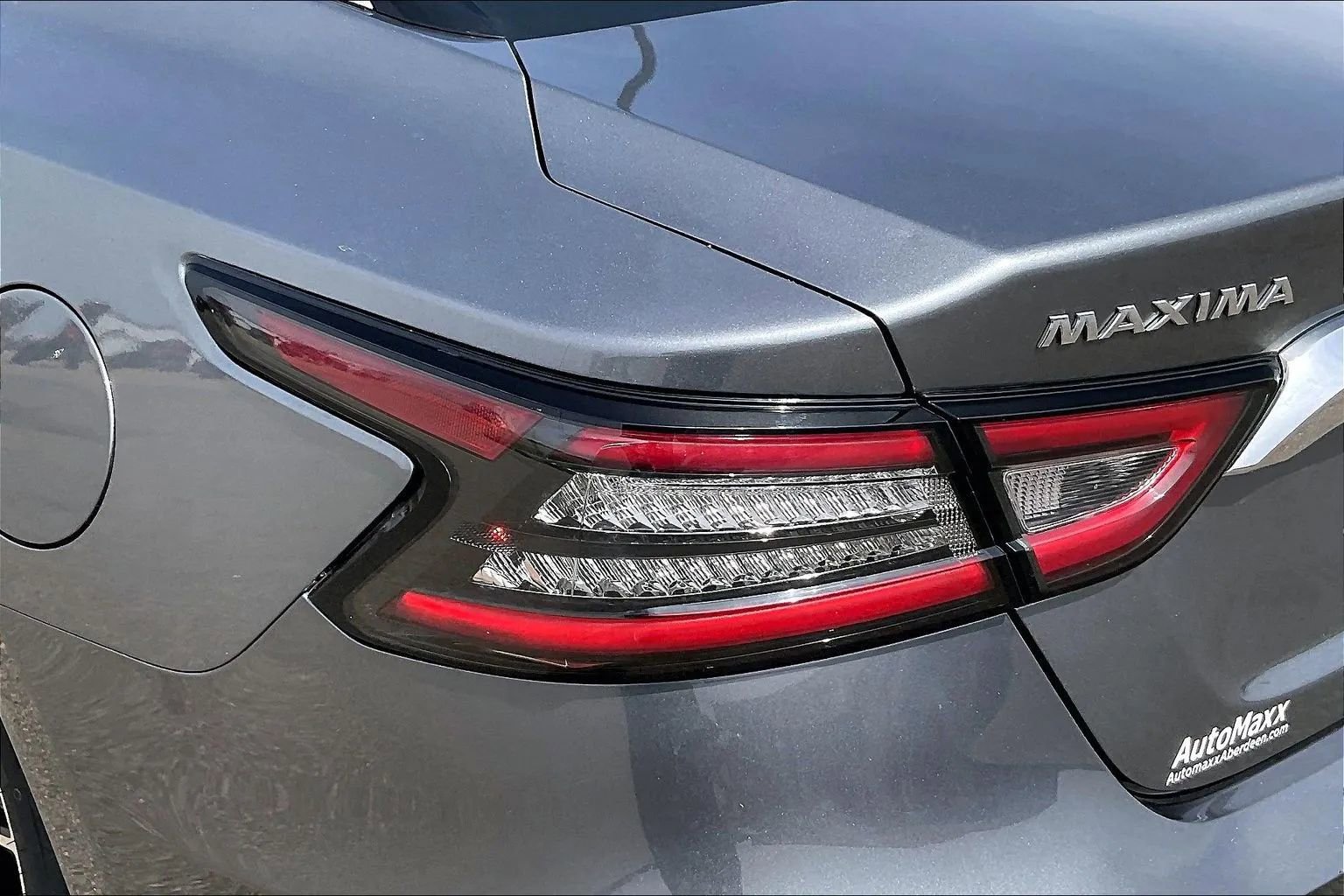 Used 2023 Nissan Maxima SL FWD image 29