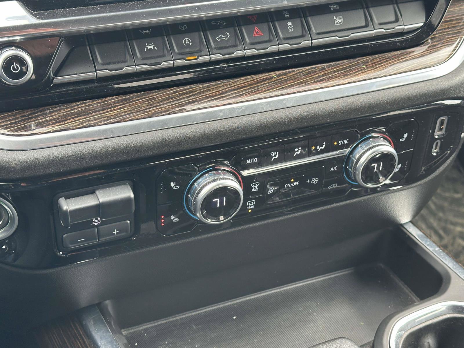 Used 2022 GMC Sierra 1500 Elevation image 29