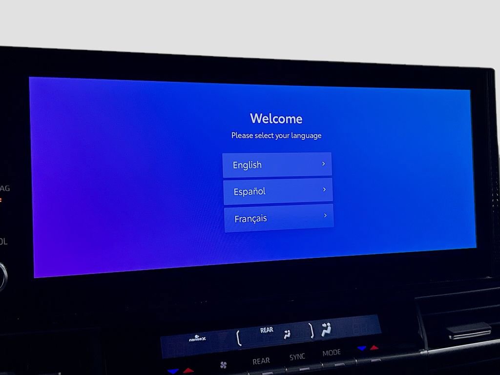 Used 2026 Toyota Sienna XLE image 14