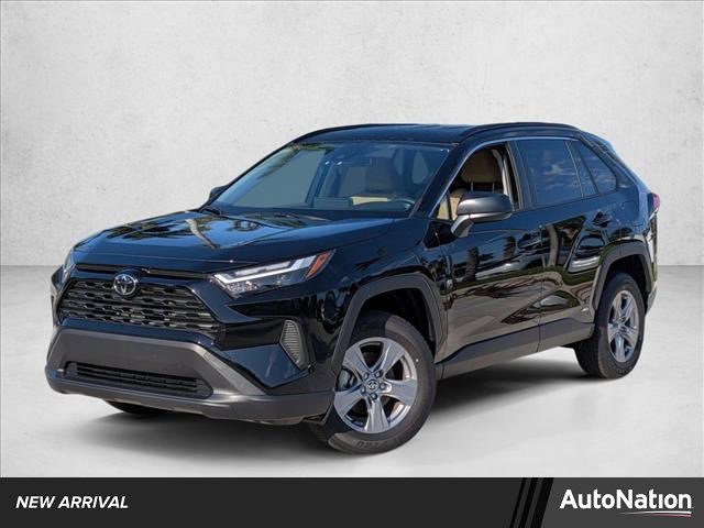 Used 2025 Toyota RAV4 LE AWD/4WD image 1