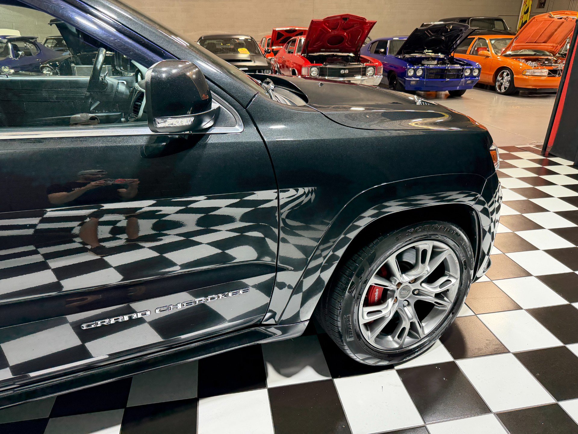 Used 2014 Jeep Grand Cherokee SRT8 w/ Luxury Group II AWD/4WD image 15
