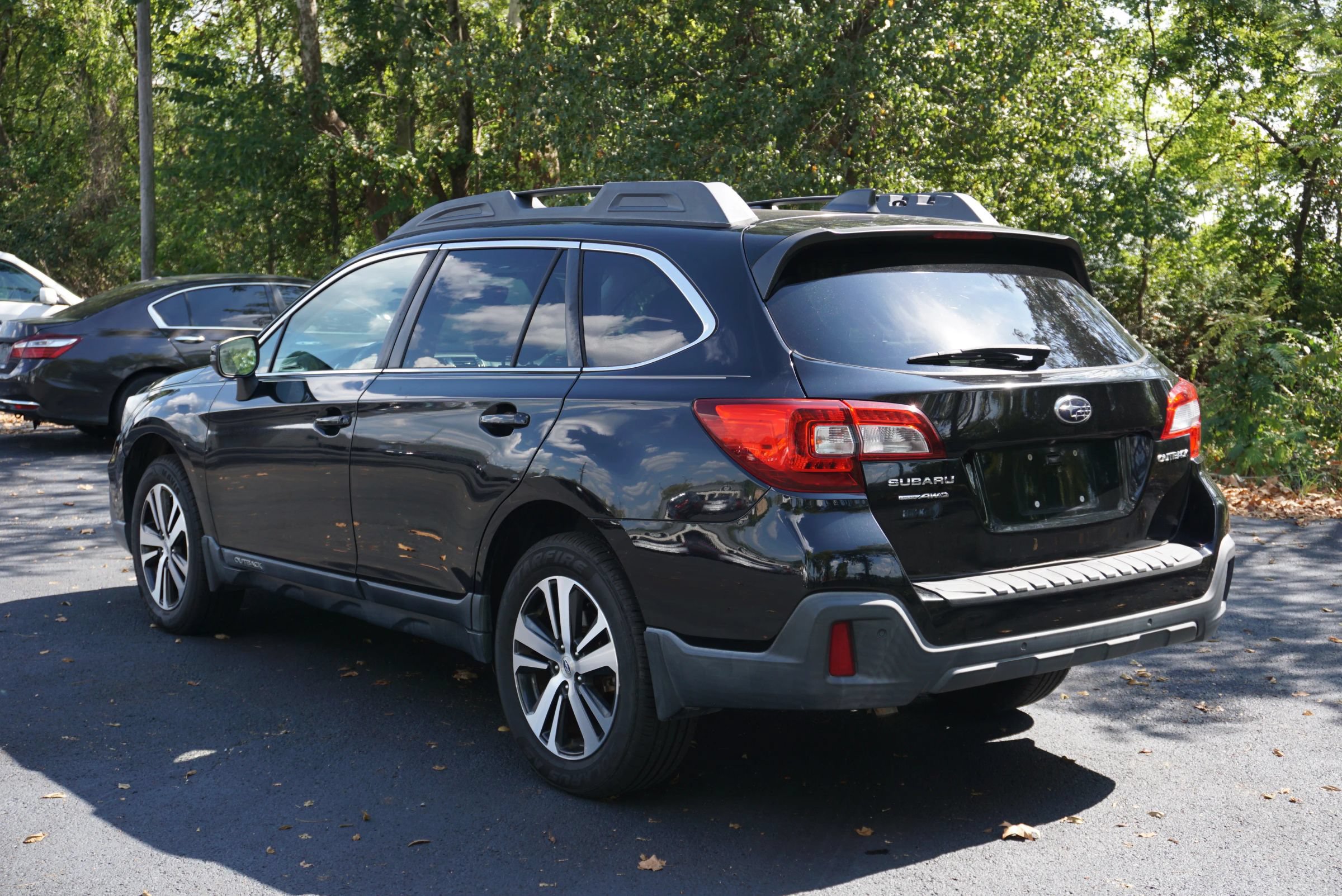 Used 2018 Subaru Outback 2.5i Limited AWD/4WD image 7