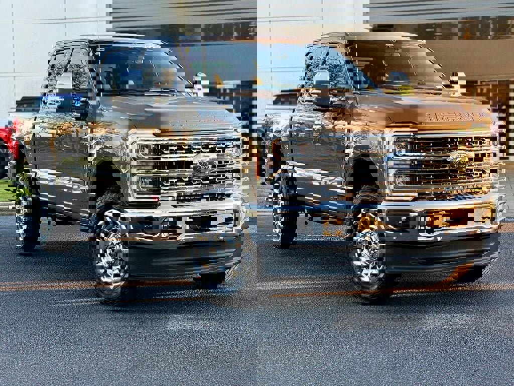 New 2026 Ford F250 Lariat w/ Lariat Ultimate Package image 2