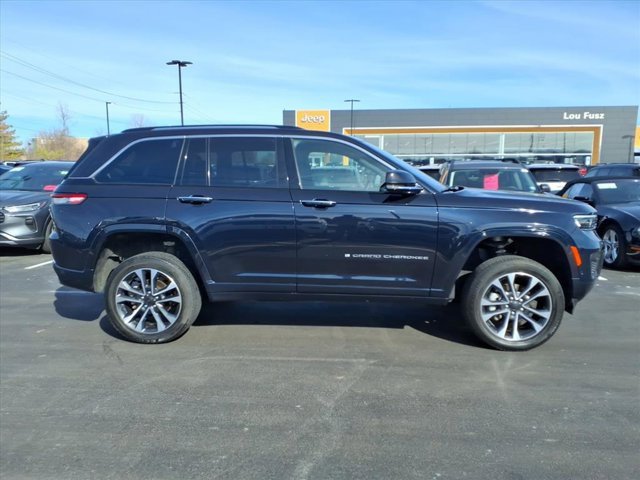 Used 2023 Jeep Grand Cherokee Overland image 28