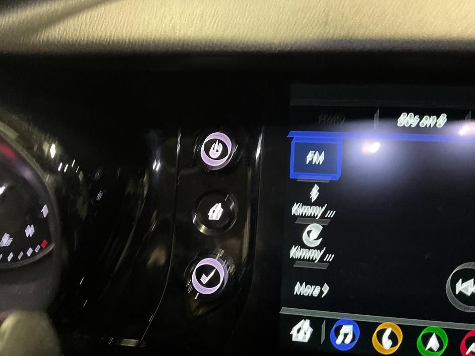 Used 2023 Buick Envision Avenir image 21