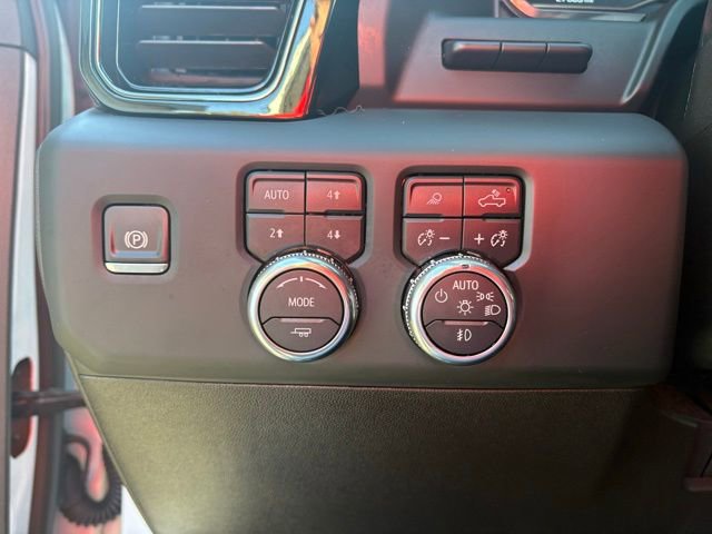 Used 2024 GMC Sierra 2500 AT4X image 23