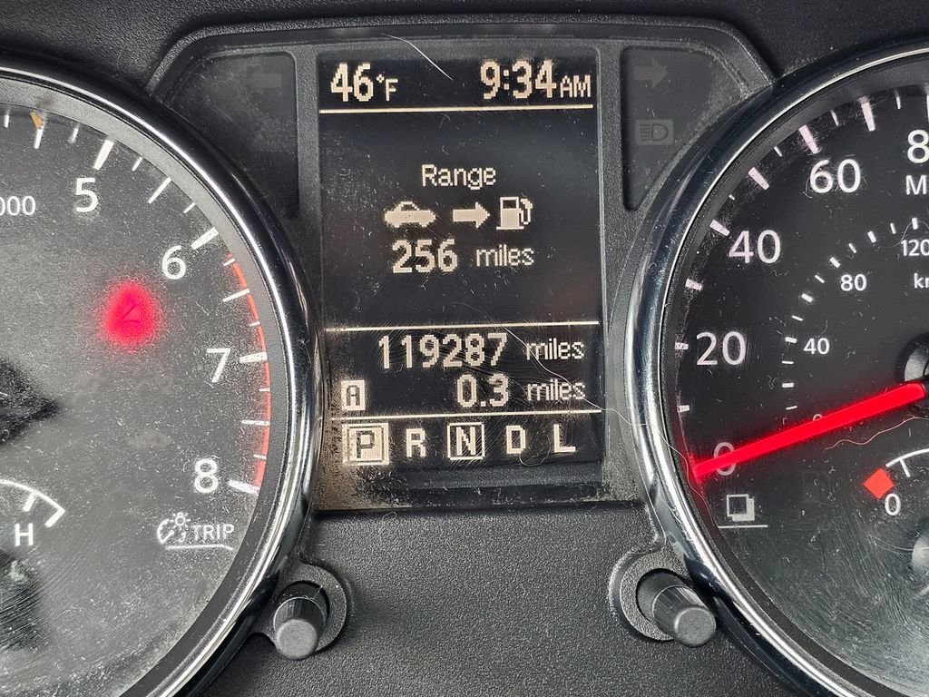 Used 2012 Nissan Rogue S image 21