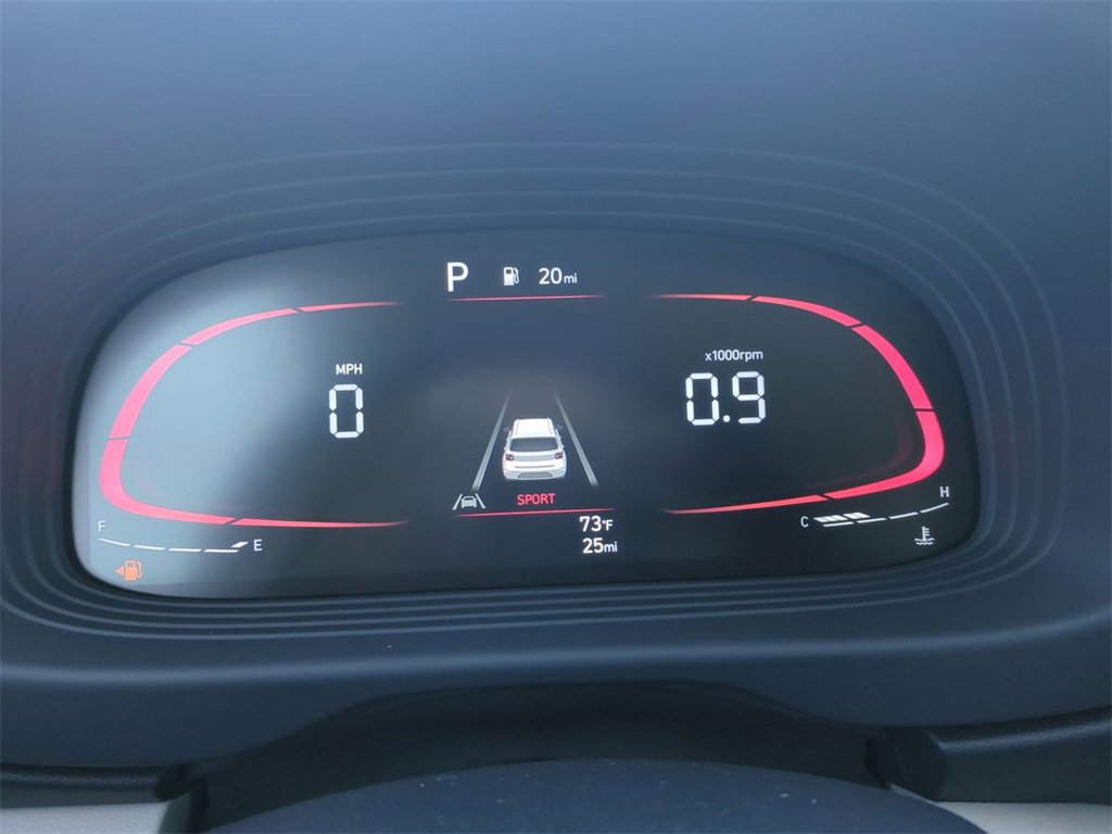 New 2025 Hyundai Venue Limited image 32