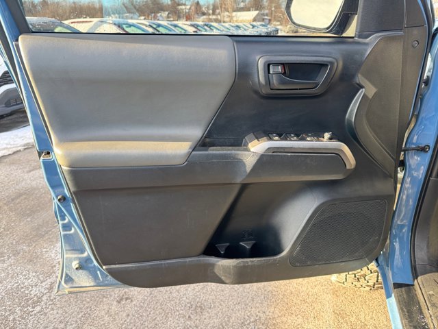 Used 2019 Toyota Tacoma SR5 image 23