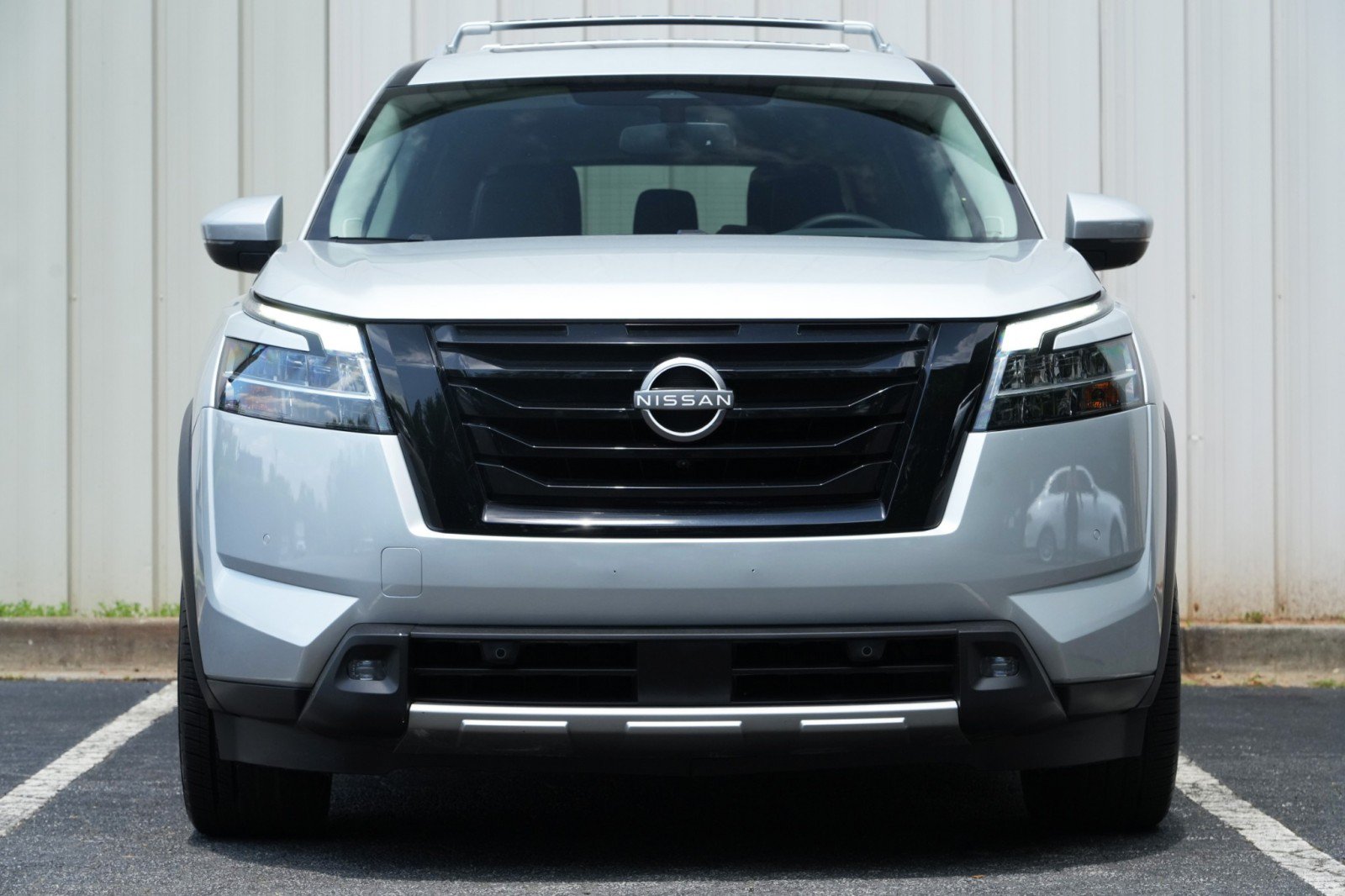 Used 2022 Nissan Pathfinder SL w/ SL Premium Package FWD image 6