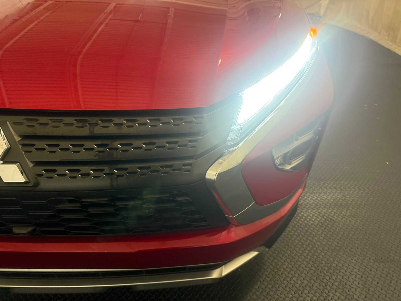 Used 2022 Mitsubishi Eclipse Cross SE image 5