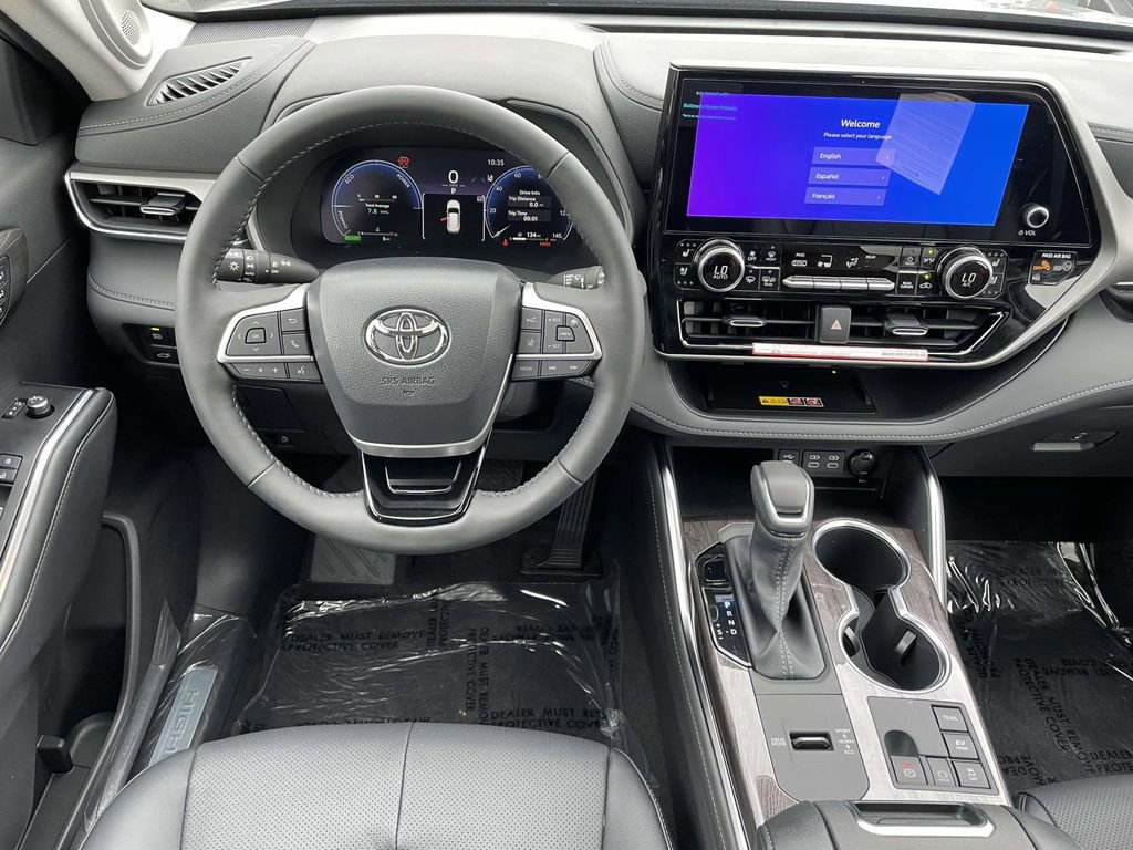 New 2026 Toyota Highlander Limited image 22