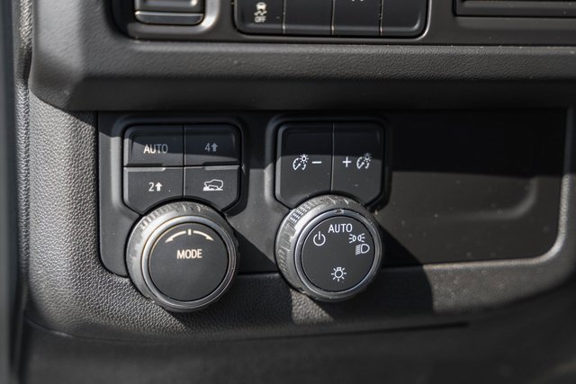 Used 2023 Chevrolet Suburban RST image 43