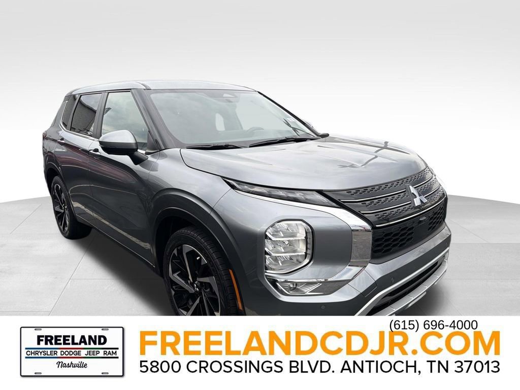 Used 2024 Mitsubishi Outlander SE