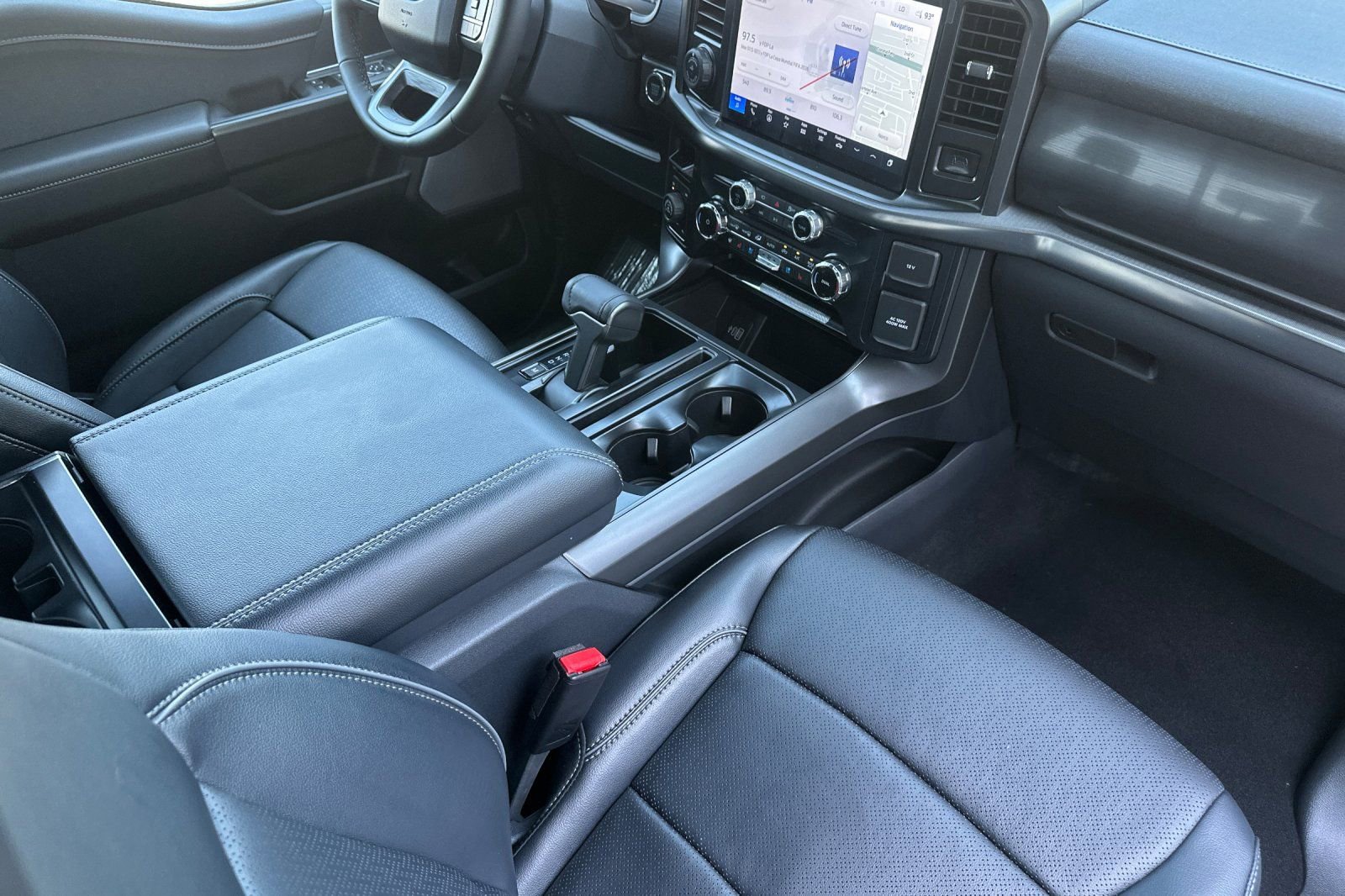 New 2026 Ford F150 Lariat w/ Equipment Group 501A Mid image 15