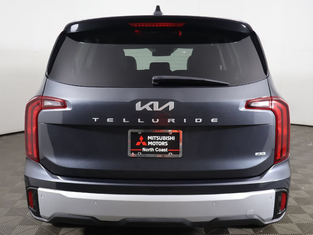 Used 2023 Kia Telluride LX AWD/4WD image 12