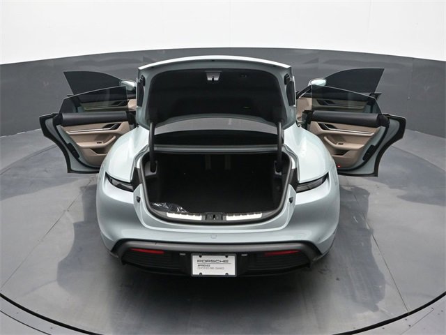 Used 2025 Porsche Taycan image 27